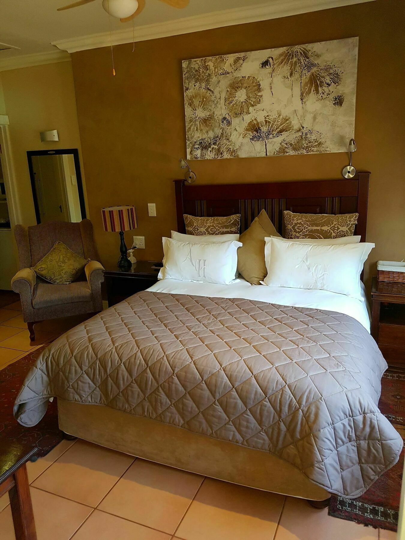 Arum Guest House Ист-Лондон Экстерьер фото